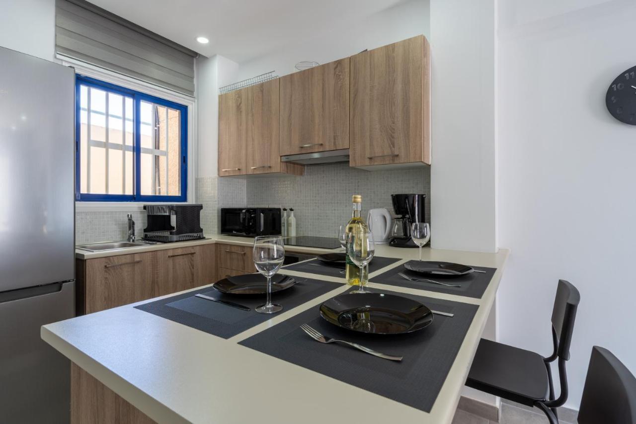 Odyssey - Captivating 2-Bedroom Retreat In Lárnaka Kültér fotó
