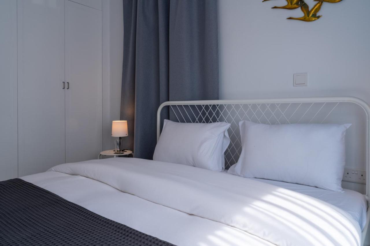 Odyssey - Captivating 2-Bedroom Retreat In Lárnaka Kültér fotó