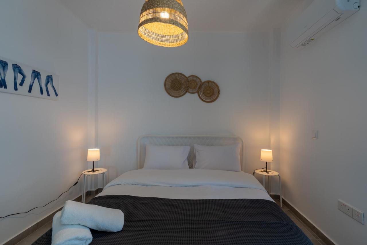 Odyssey - Captivating 2-Bedroom Retreat In Lárnaka Kültér fotó
