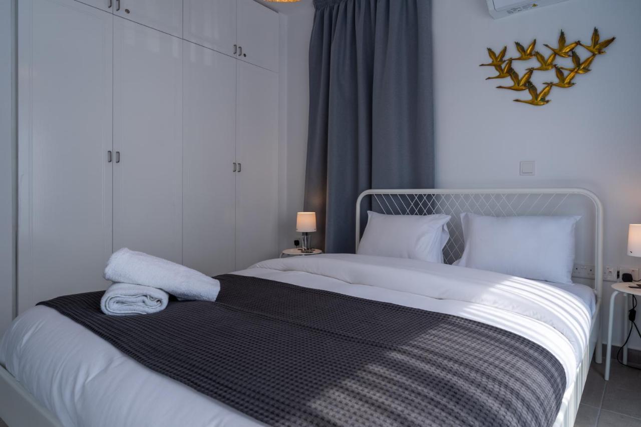 Odyssey - Captivating 2-Bedroom Retreat In Lárnaka Kültér fotó
