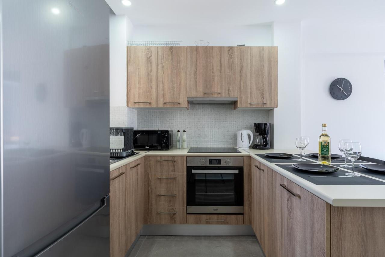 Odyssey - Captivating 2-Bedroom Retreat In Lárnaka Kültér fotó