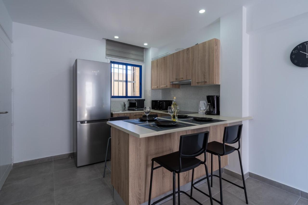 Odyssey - Captivating 2-Bedroom Retreat In Lárnaka Kültér fotó